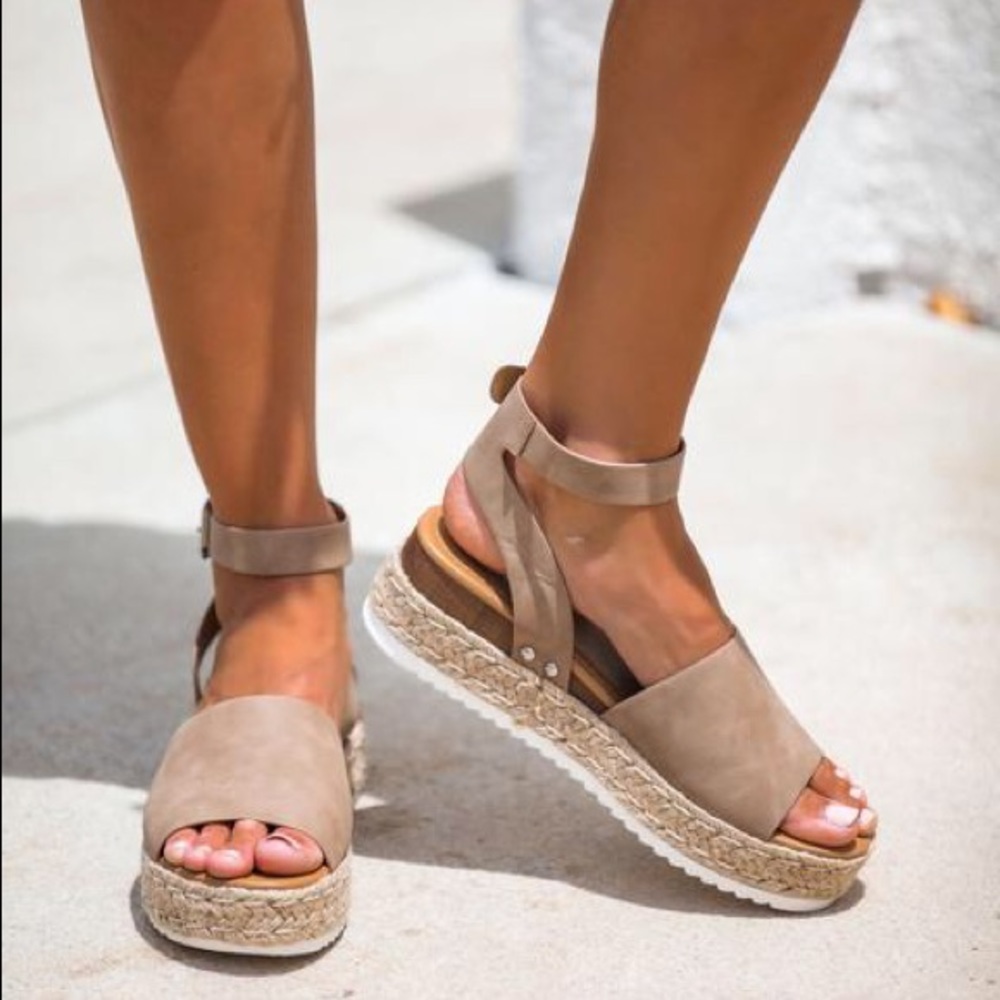 ‘The Ellie’ Suede Platform Espadrille In Natural - Picture 2 of 8